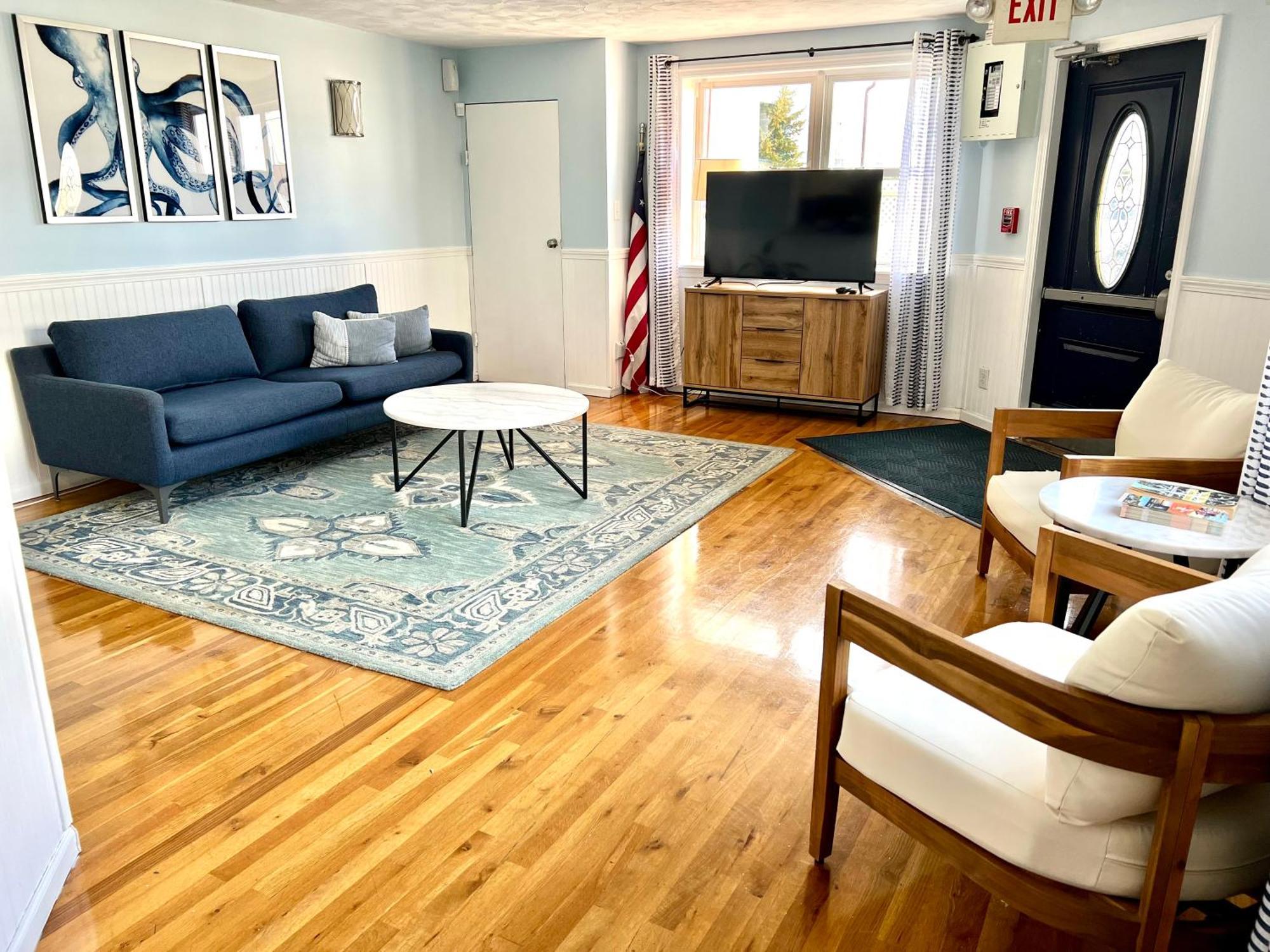 Harbor Landing Resort Vineyard Haven Exterior photo